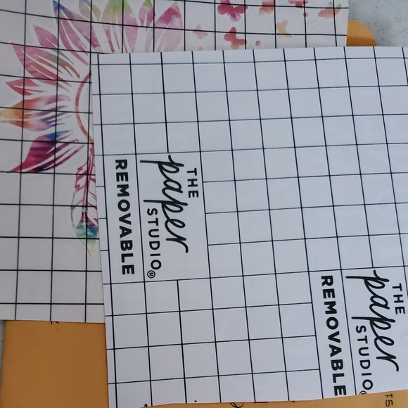 UPDATED 3 Vinyl DECALS and stickers at random - Picture 6 of 10